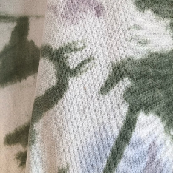 Rivet & Thread Oversized Sweatshirt in Tie-Dye - Picture 4 of 6